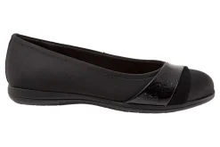 Trotters Danni-Women Standard | Wide