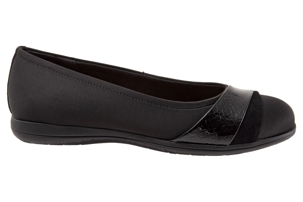 Trotters Danni-Women Standard | Wide