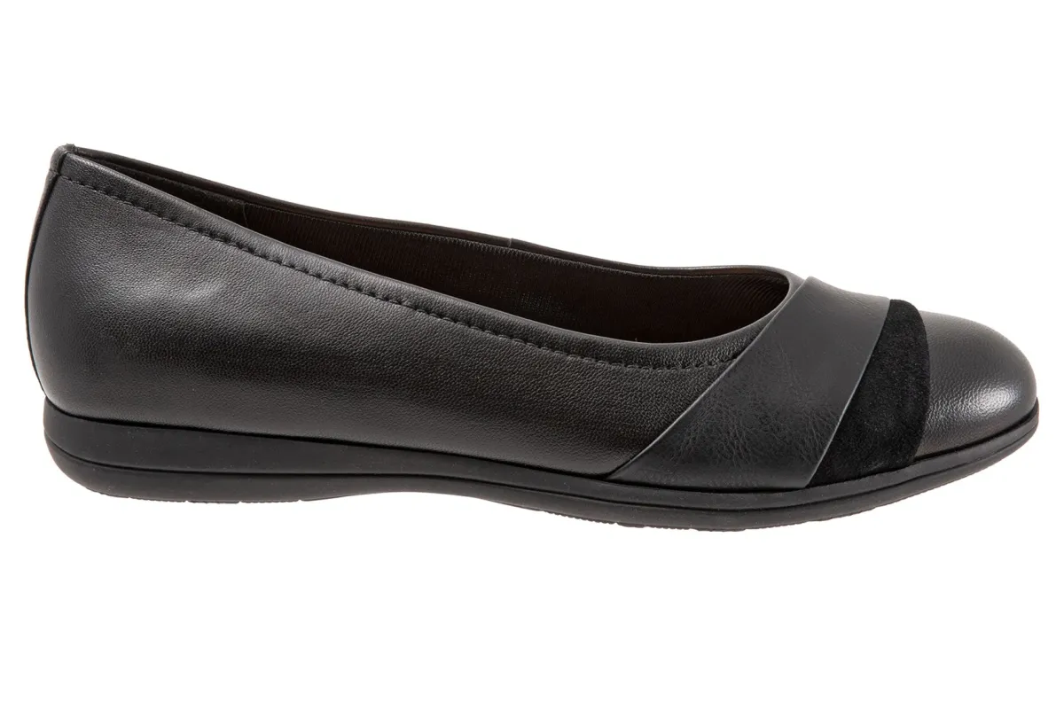 Trotters Danni-Women Standard | Wide