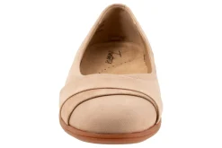 Trotters Danni-Women Standard | Wide