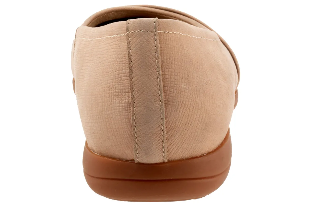 Trotters Danni-Women Standard | Wide