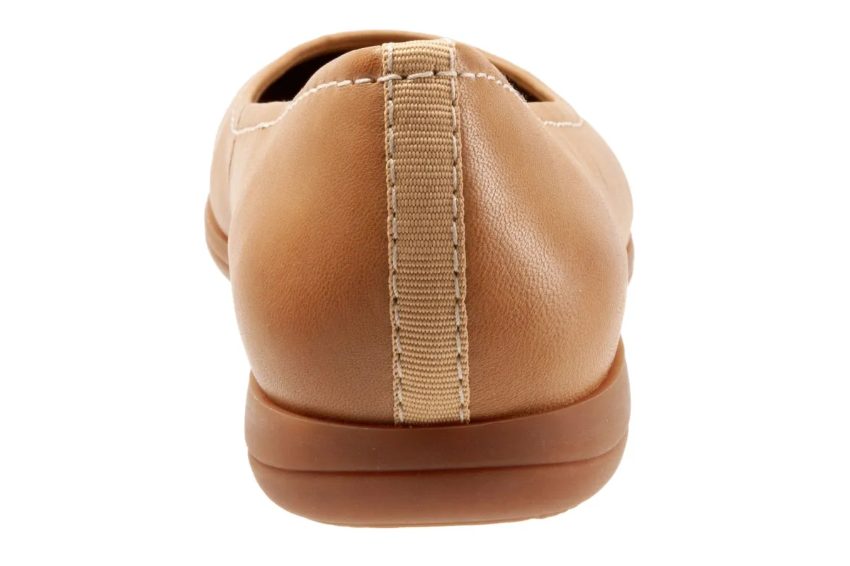 Trotters Darcey-Women Standard | Wide