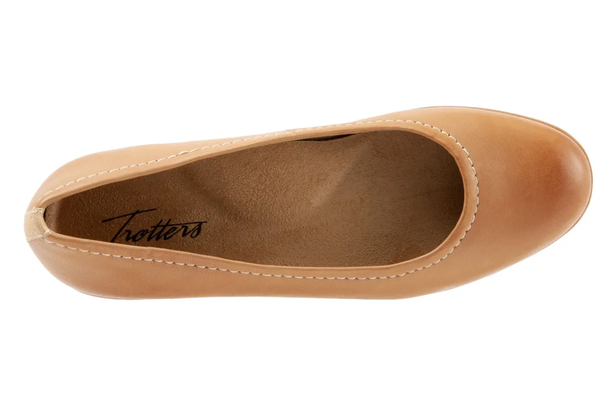 Trotters Darcey-Women Standard | Wide