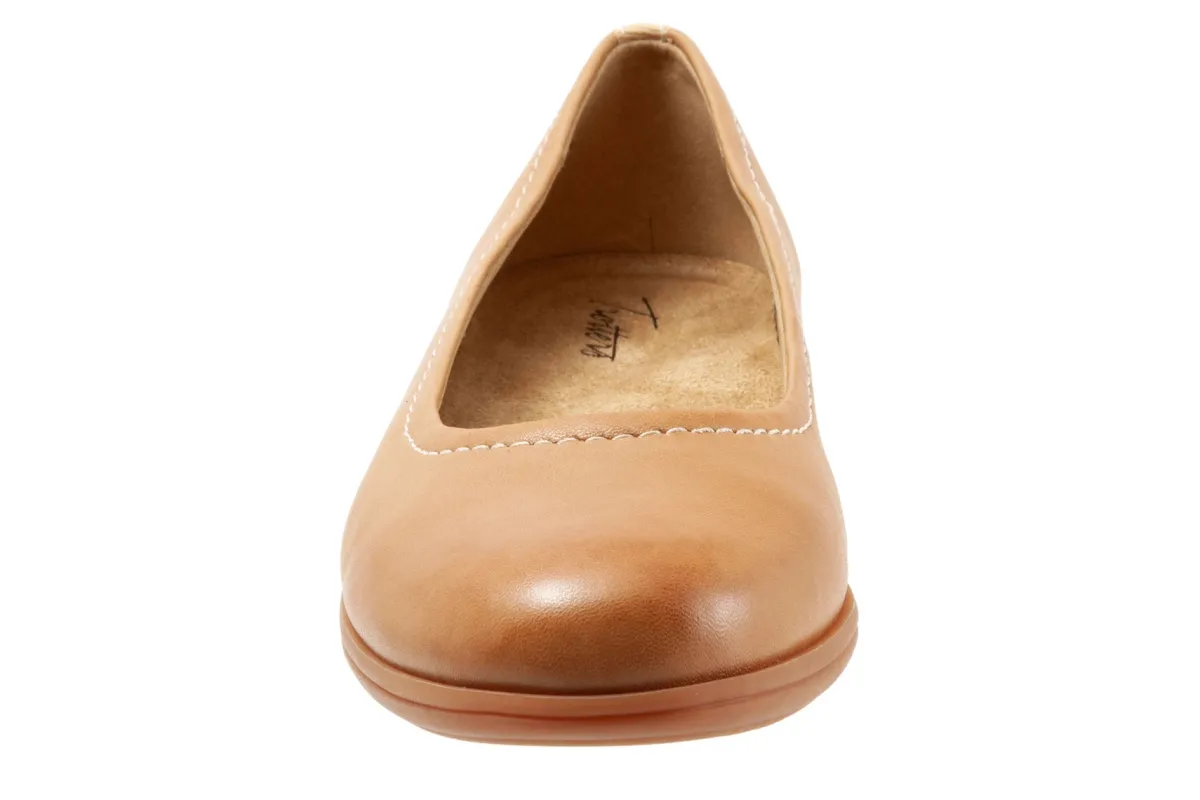Trotters Darcey-Women Standard | Wide