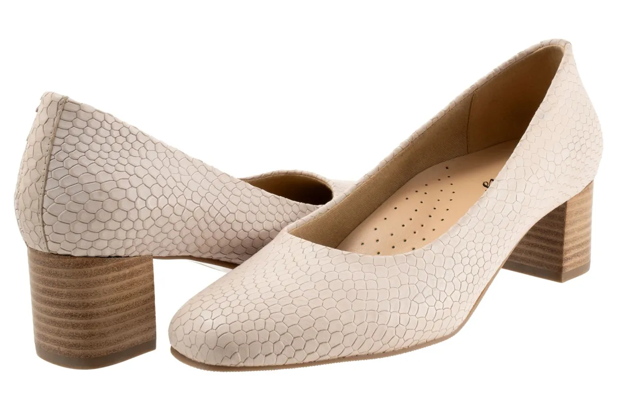 Trotters Daria-Women Wide | Standard