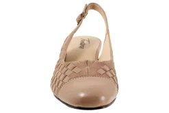Trotters Dea Woven-Women Wide | Standard