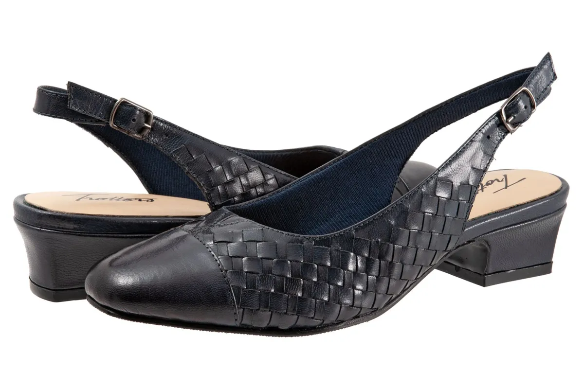 Trotters Dea Woven-Women Standard | Extra Wide