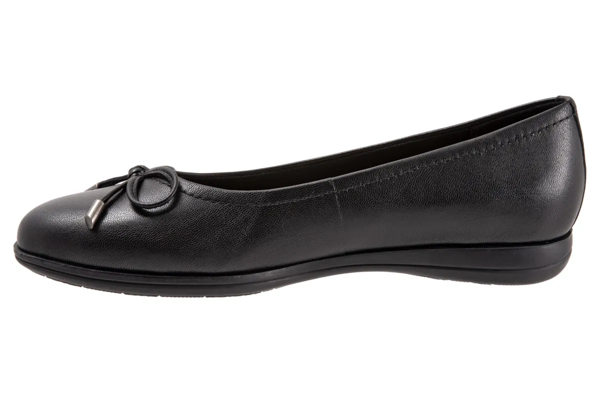 Trotters Dellis-Women Standard | Wide