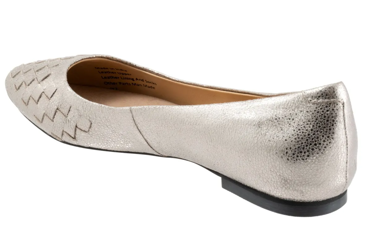 Trotters Estee Woven-Women Standard | Extra Wide