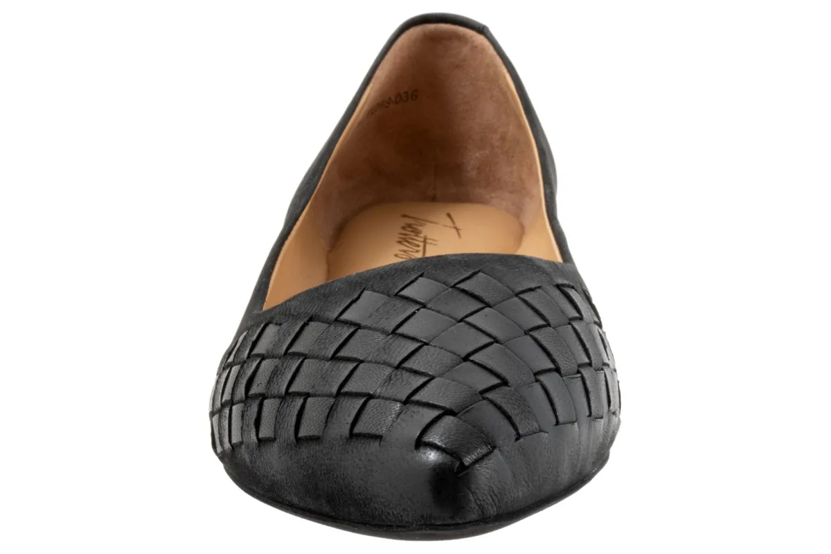 Trotters Estee Woven-Women Standard | Extra Wide