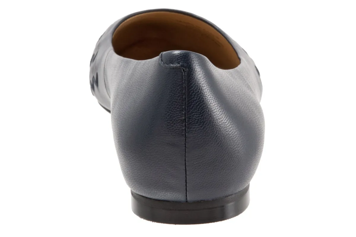 Trotters Estee Woven-Women Standard | Extra Wide