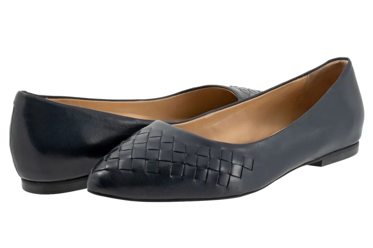 Trotters Estee Woven-Women Standard | Extra Wide