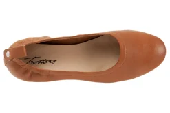 Trotters Gia-Women Standard | Wide