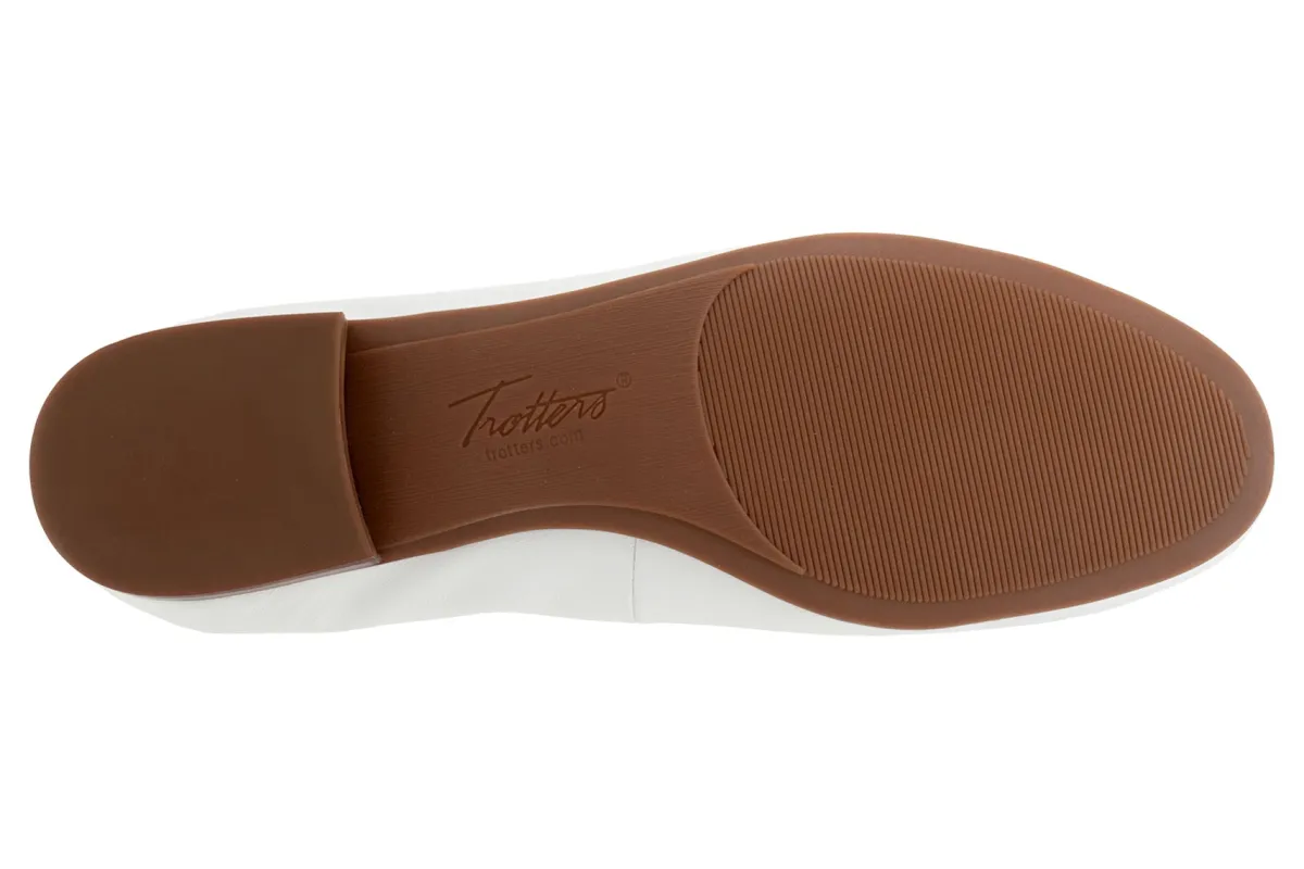 Trotters Gia Ornament-Women Standard | Narrow