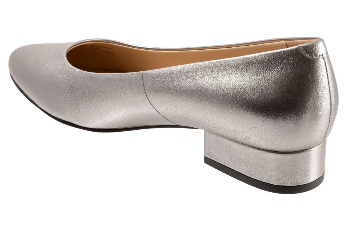 Trotters Jewel-Women Standard | Wide