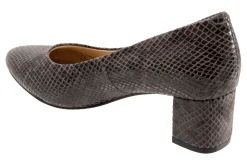 Trotters Kari-Women Standard | Extra Wide