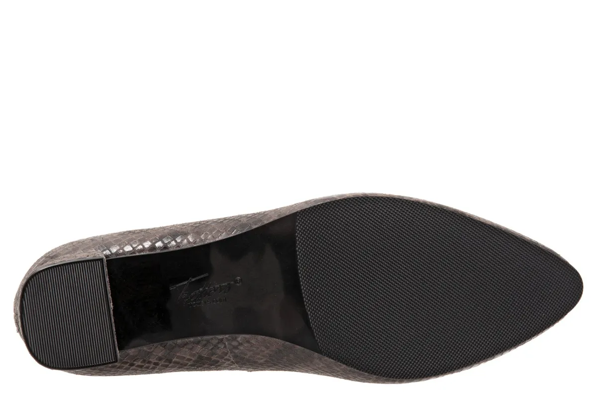 Trotters Kari-Women Standard | Extra Wide