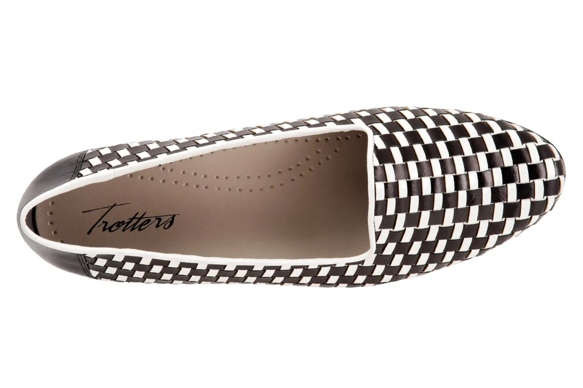 Trotters Liz-Women Standard | Wide