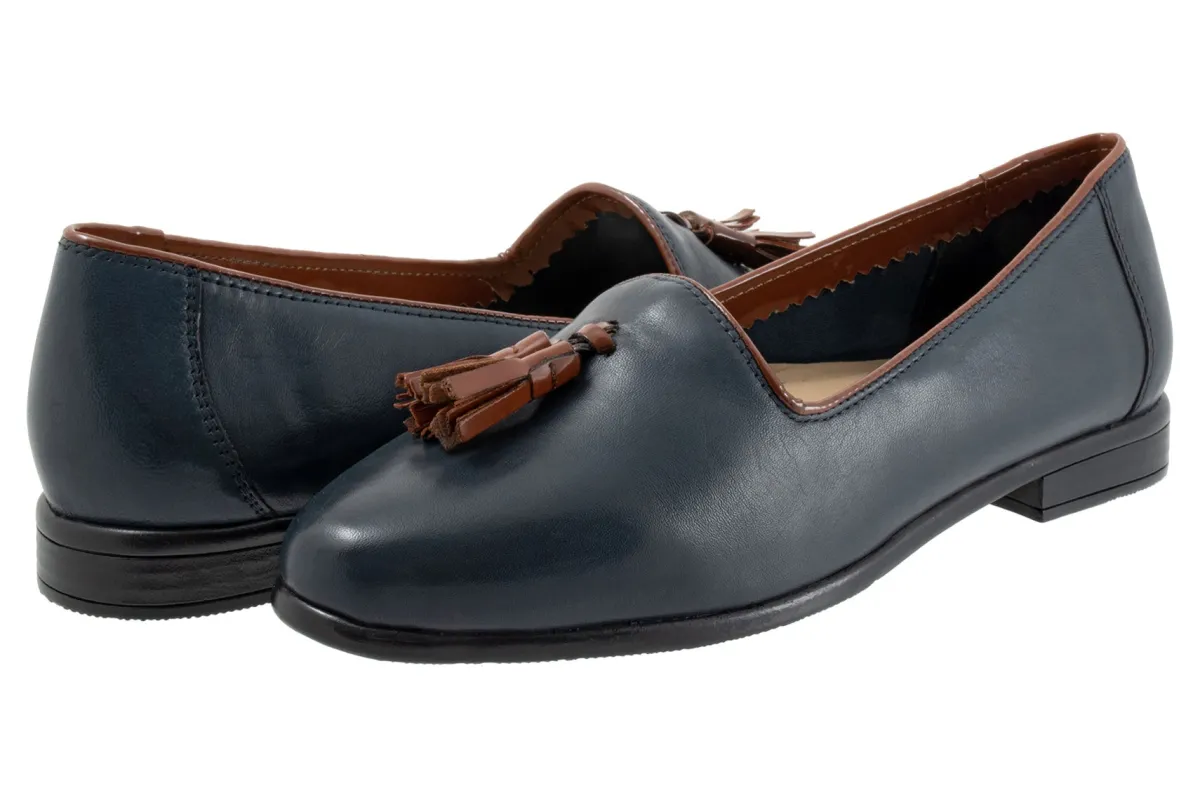 Trotters Liz Tassel-Women Standard | Wide