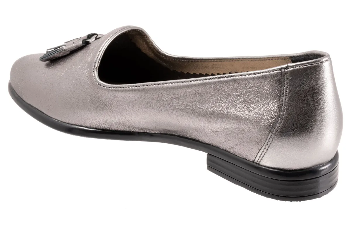 Trotters Liz Tassel-Women Standard | Wide