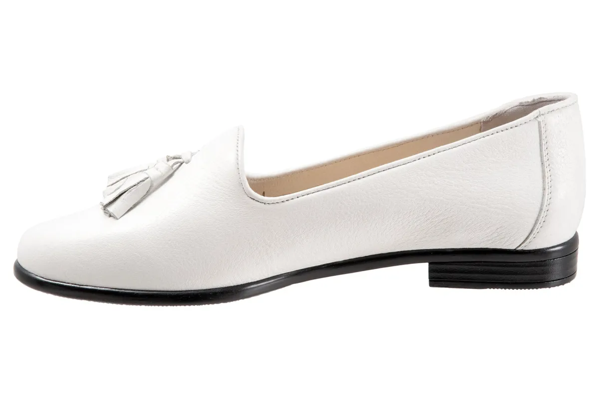 Trotters Liz Tassel-Women Standard | Wide