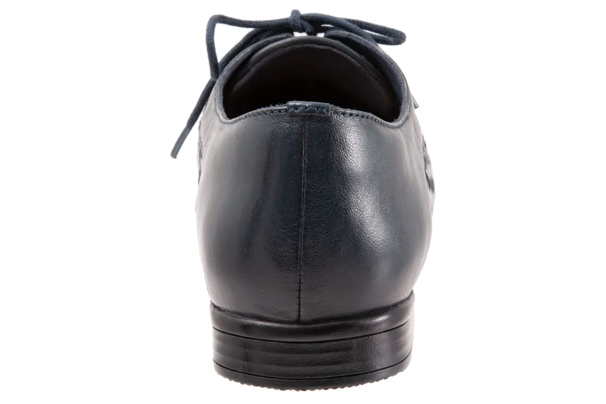 Trotters Lizzie Herringbone-Women Standard | Wide