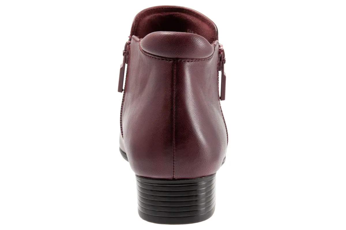Trotters Major-Women Standard | Extra Wide