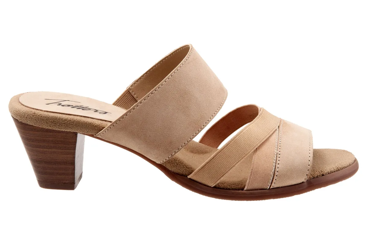 Trotters Maxine-Women Standard | Wide