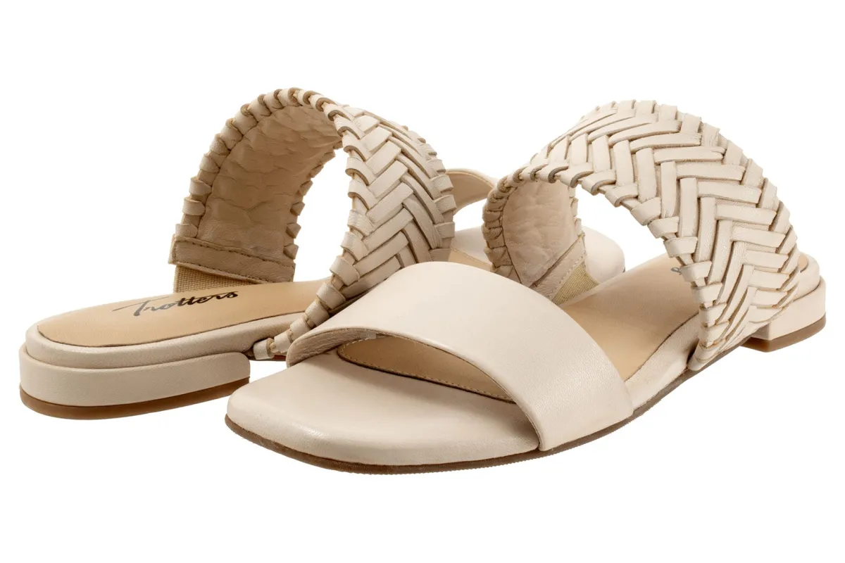 Trotters Nalane-Women Standard | Sandals