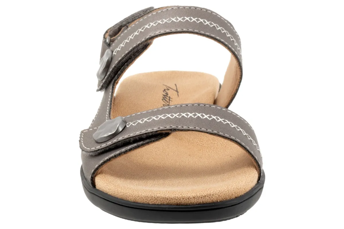Trotters Romi Stitch-Women Standard | Sandals