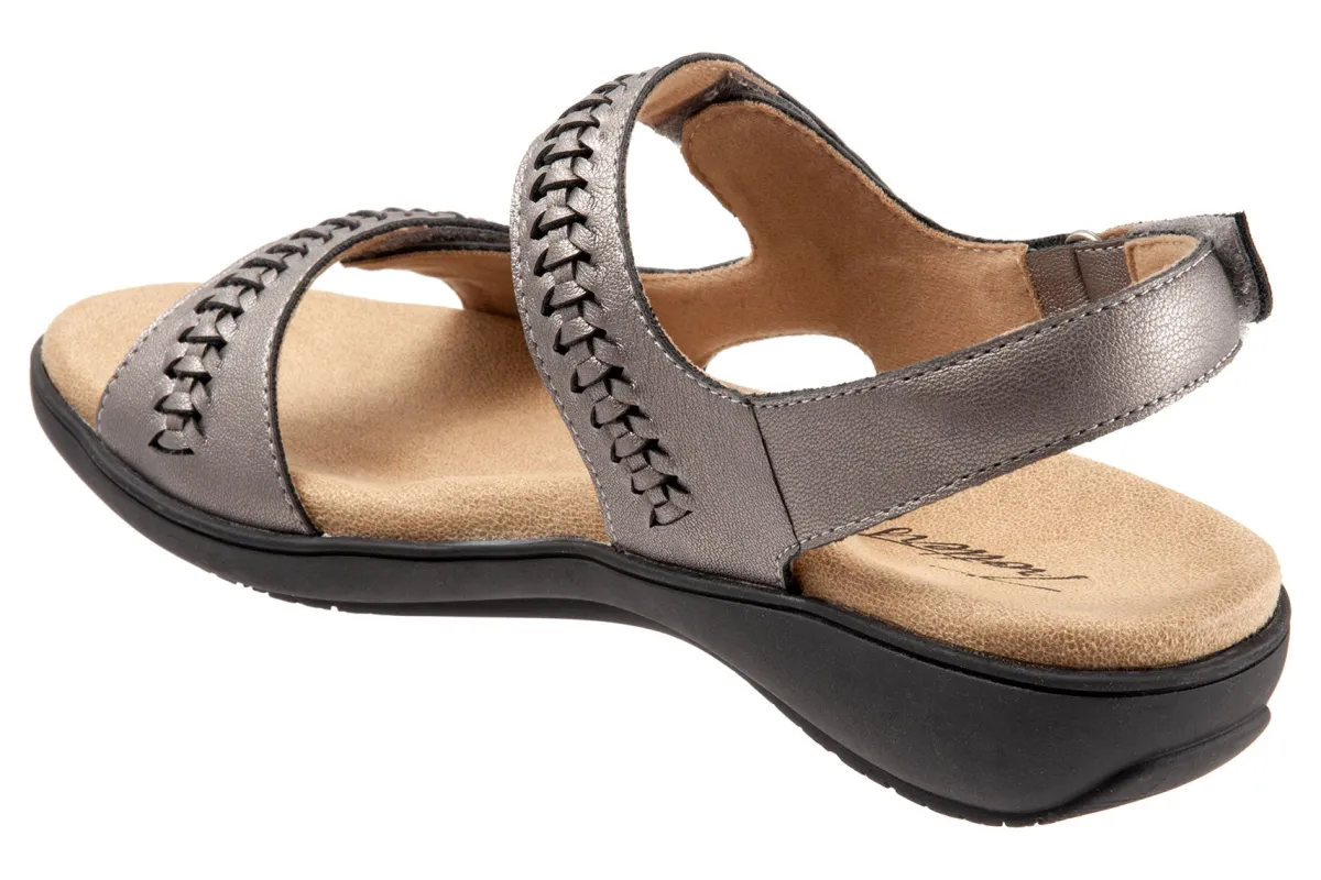 Trotters Romi Woven-Women Wide | Sandals