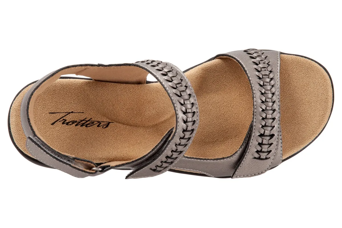Trotters Romi Woven-Women Wide | Sandals