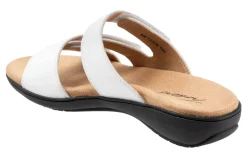 Trotters Rose-Women Standard | Wide