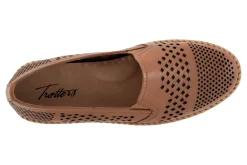 Trotters Royal-Women Narrow | Casual Shoes