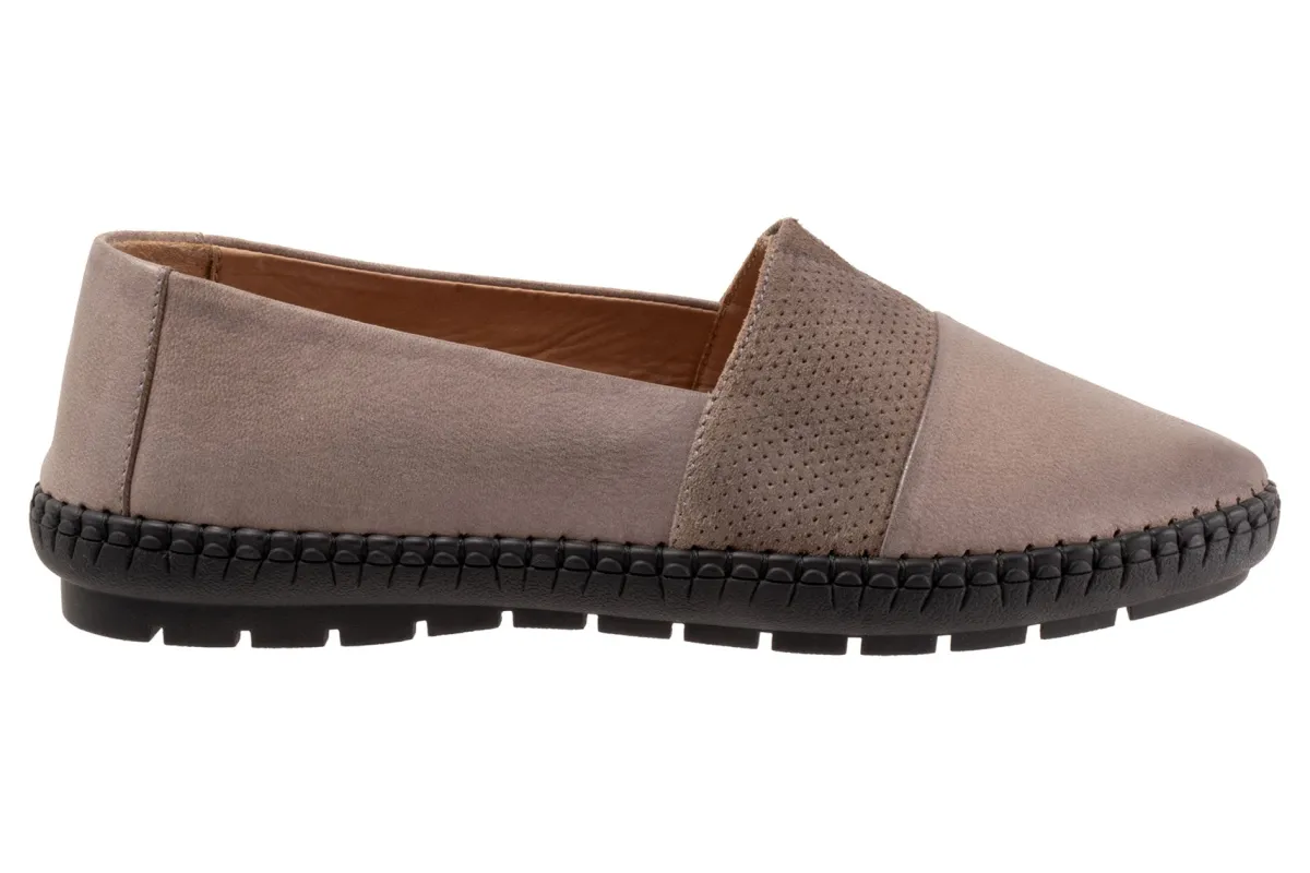Trotters Ruby-Women Wide | Narrow