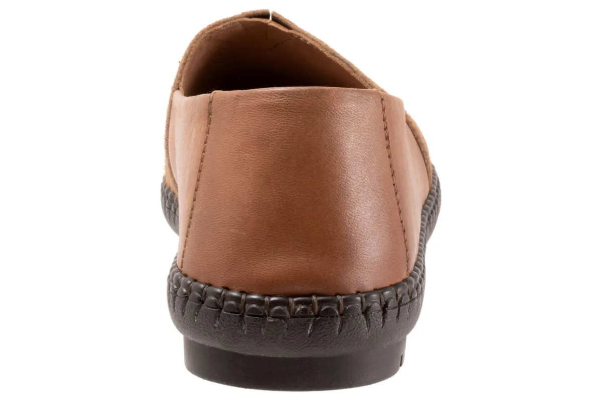 Trotters Ruby-Women Wide | Casual Shoes