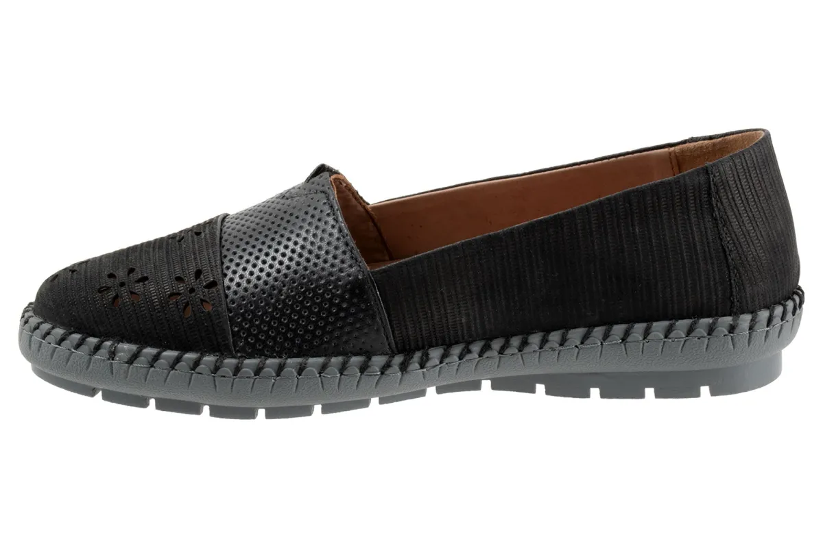 Trotters Ruby Perf-Women Narrow | Casual Shoes