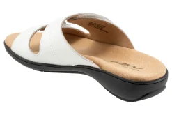 Trotters Ruthie Stitch-Women Wide | Standard