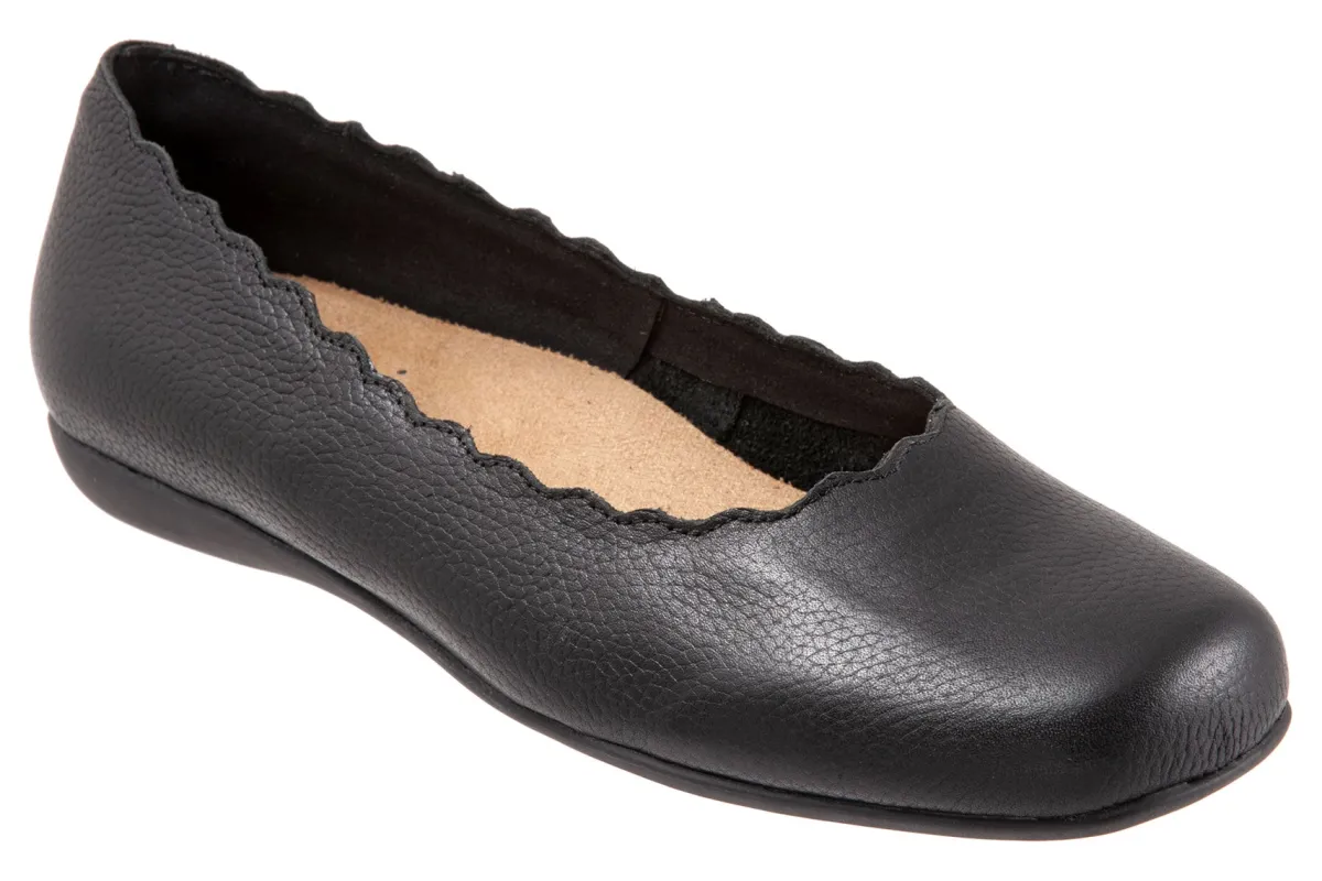 Trotters Sabine-Women Standard | Wide