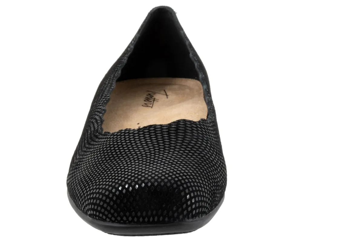 Trotters Sabine-Women Standard | Wide