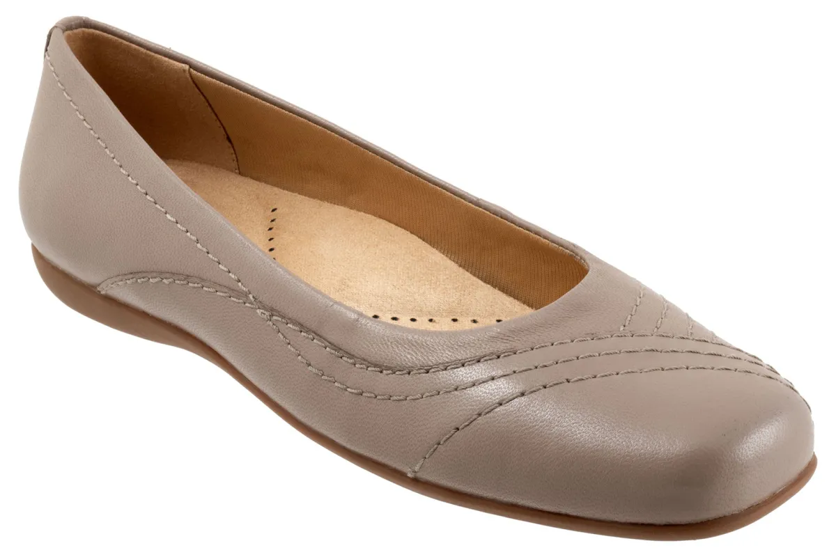 Trotters Sasha-Women Standard | Extra Wide