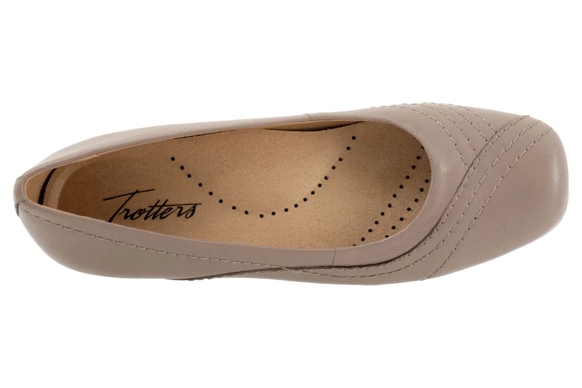 Trotters Sasha-Women Standard | Extra Wide