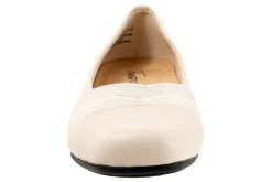 Trotters Stella-Women Wide | Standard