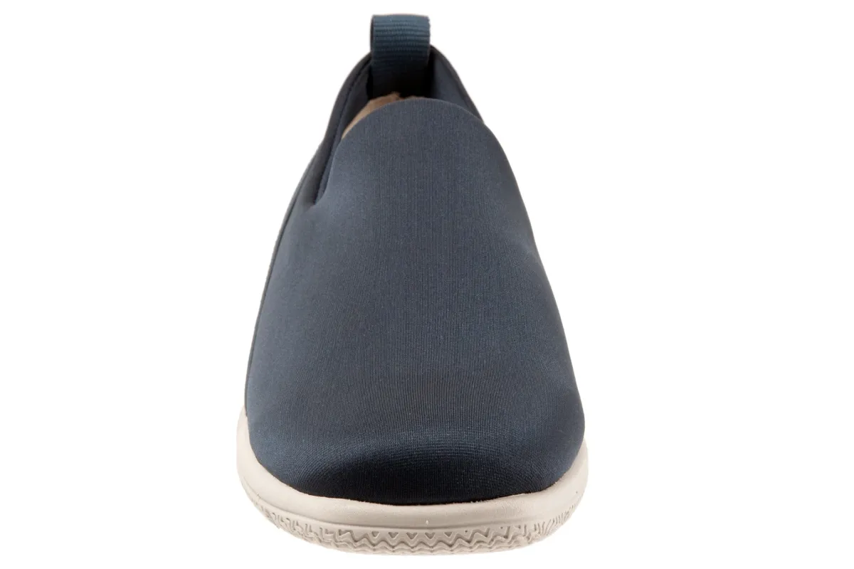 Trotters Ultima-Women Wide | Casual Shoes