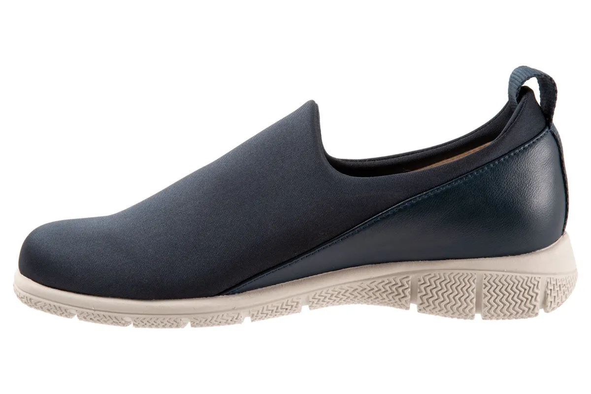 Trotters Ultima-Women Wide | Casual Shoes