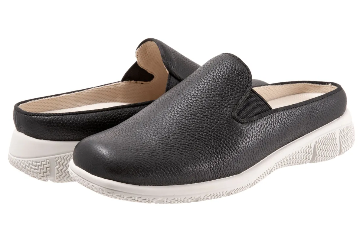 Trotters Uma-Women Narrow | Casual Shoes